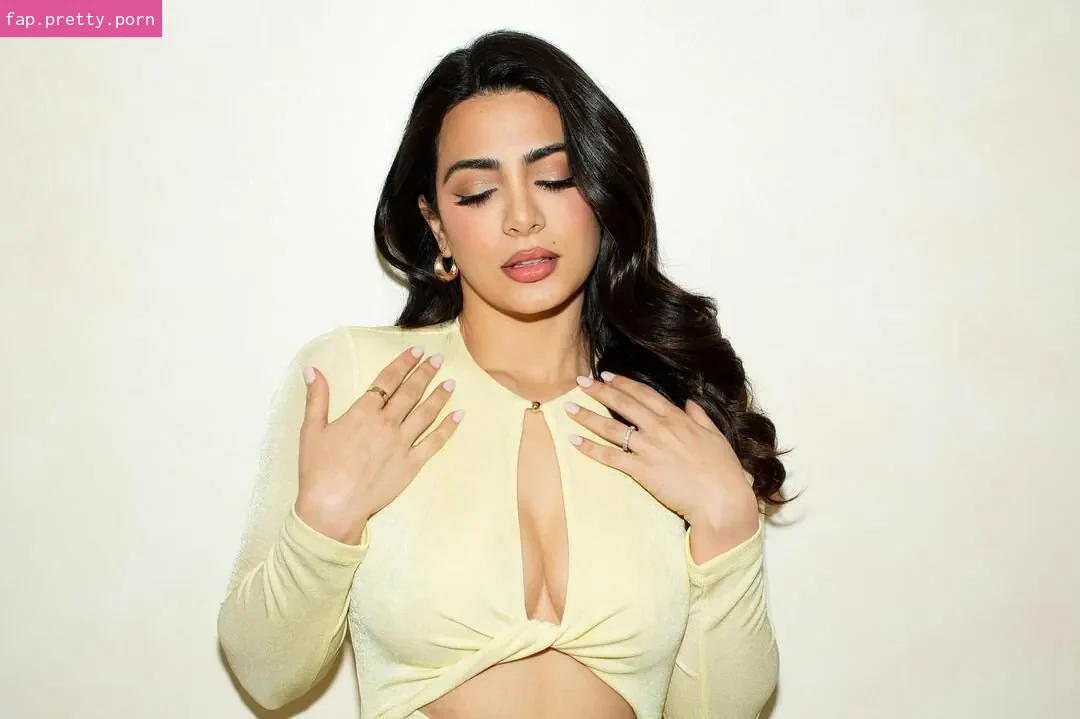 Emeraude Toubia - Photo #55