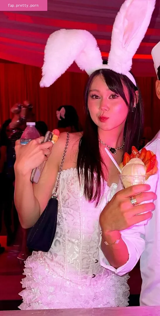 Erika Titus - Photo #51