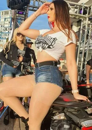 Emilia Vizcarra