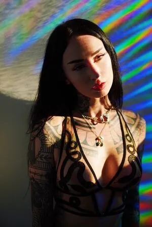 Emma Vauxdevil