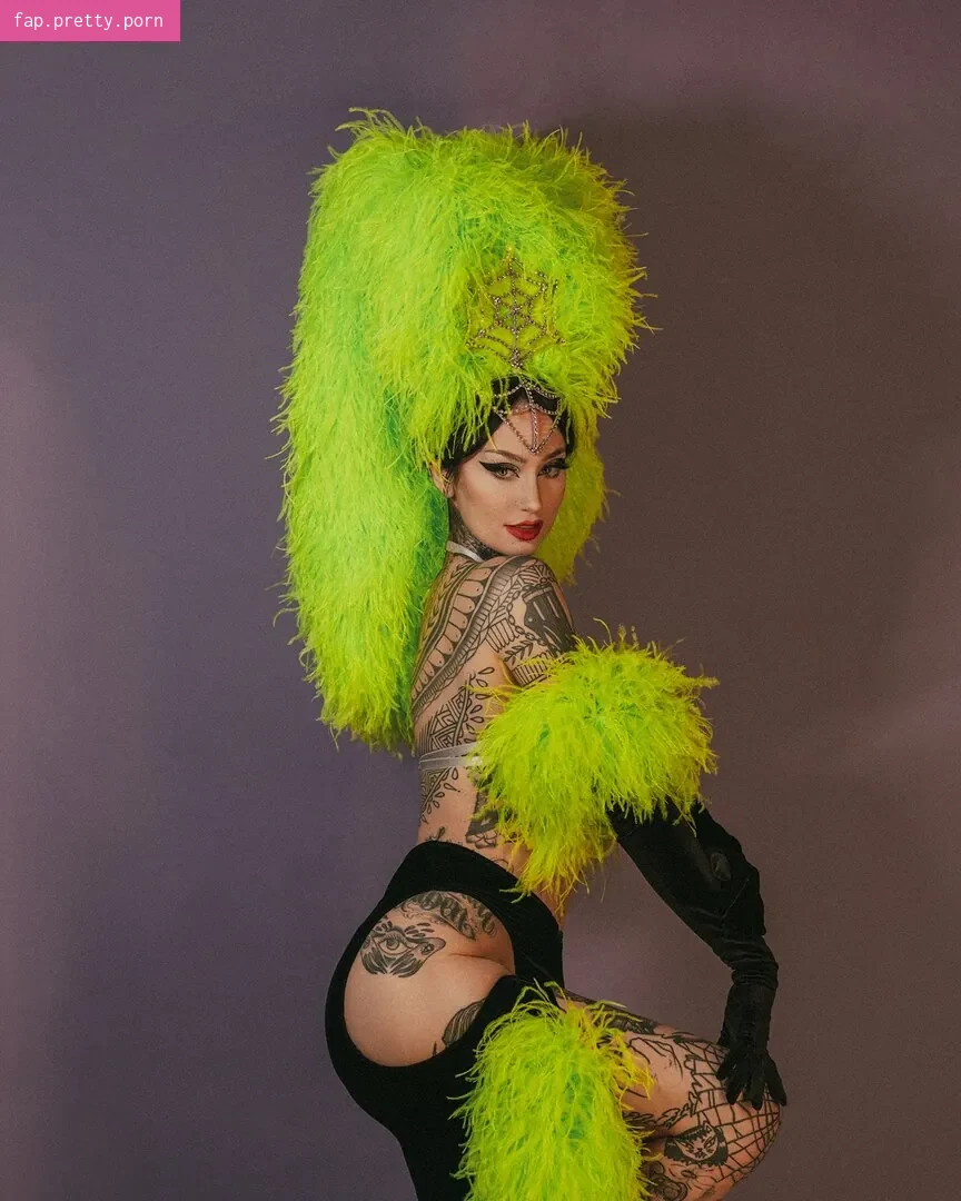 Emma Vauxdevil - Photo #46