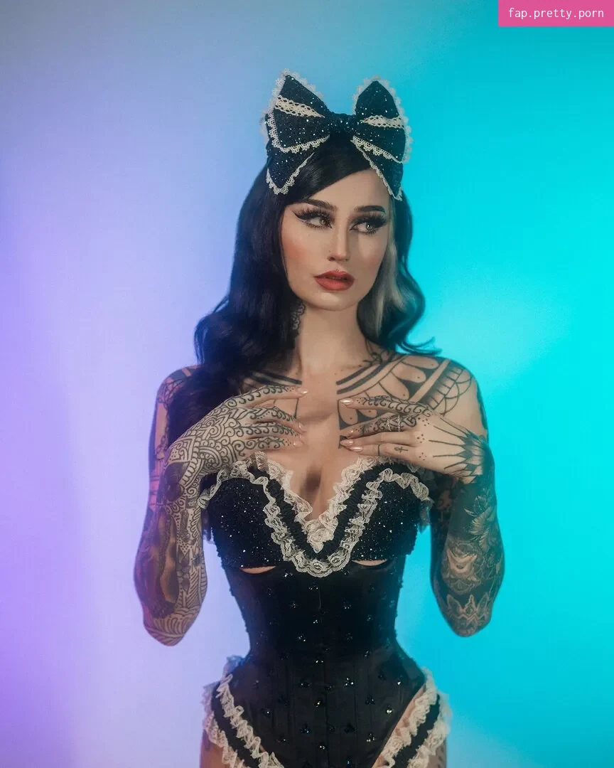 Emma Vauxdevil - Photo #62