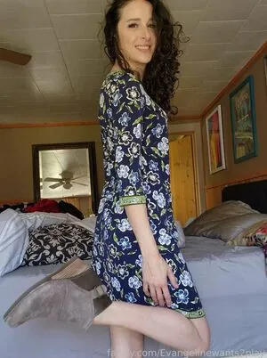 Evangelinewants2play