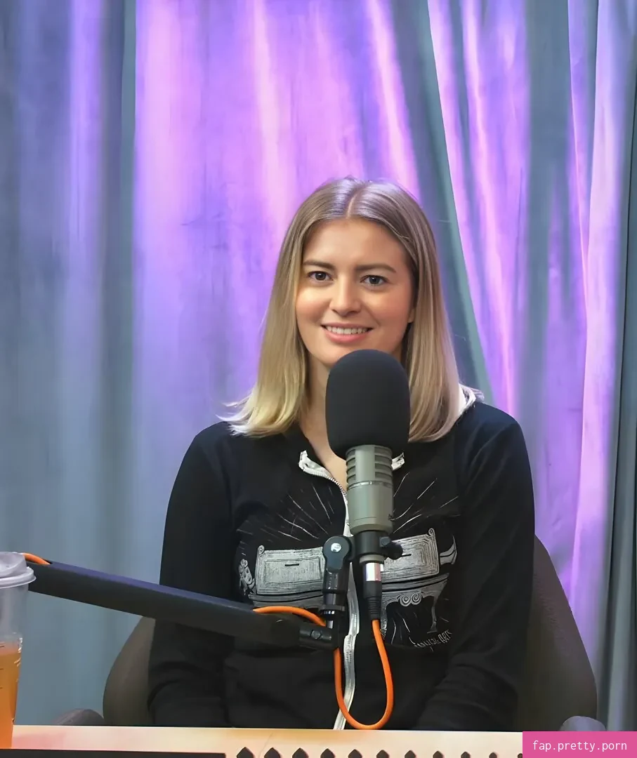 Elyse Willems - Photo #81