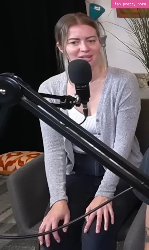 Elyse Willems - Photo #33