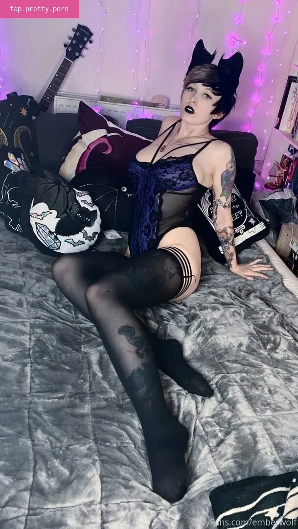 Ember Wolf - Photo #58