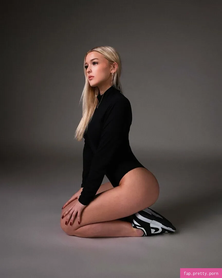 Emma Welyki - Photo #72