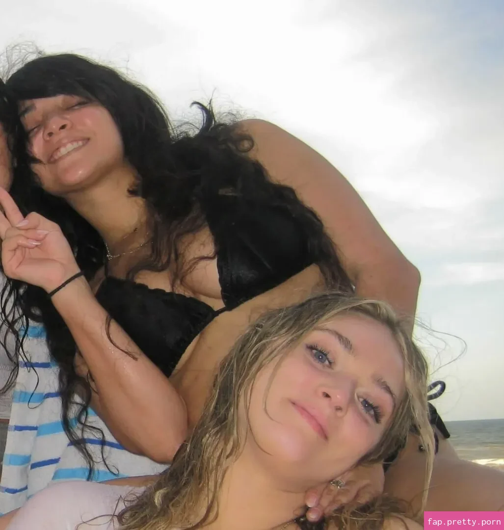 ExtraEmily - Photo #21