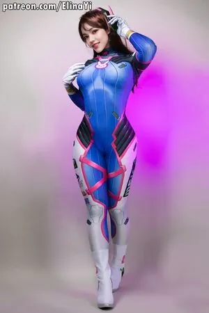 Elina Yi