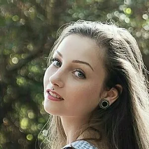 fabiolaholystone