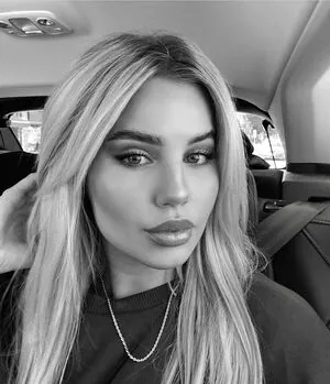 Felicia Aveklew