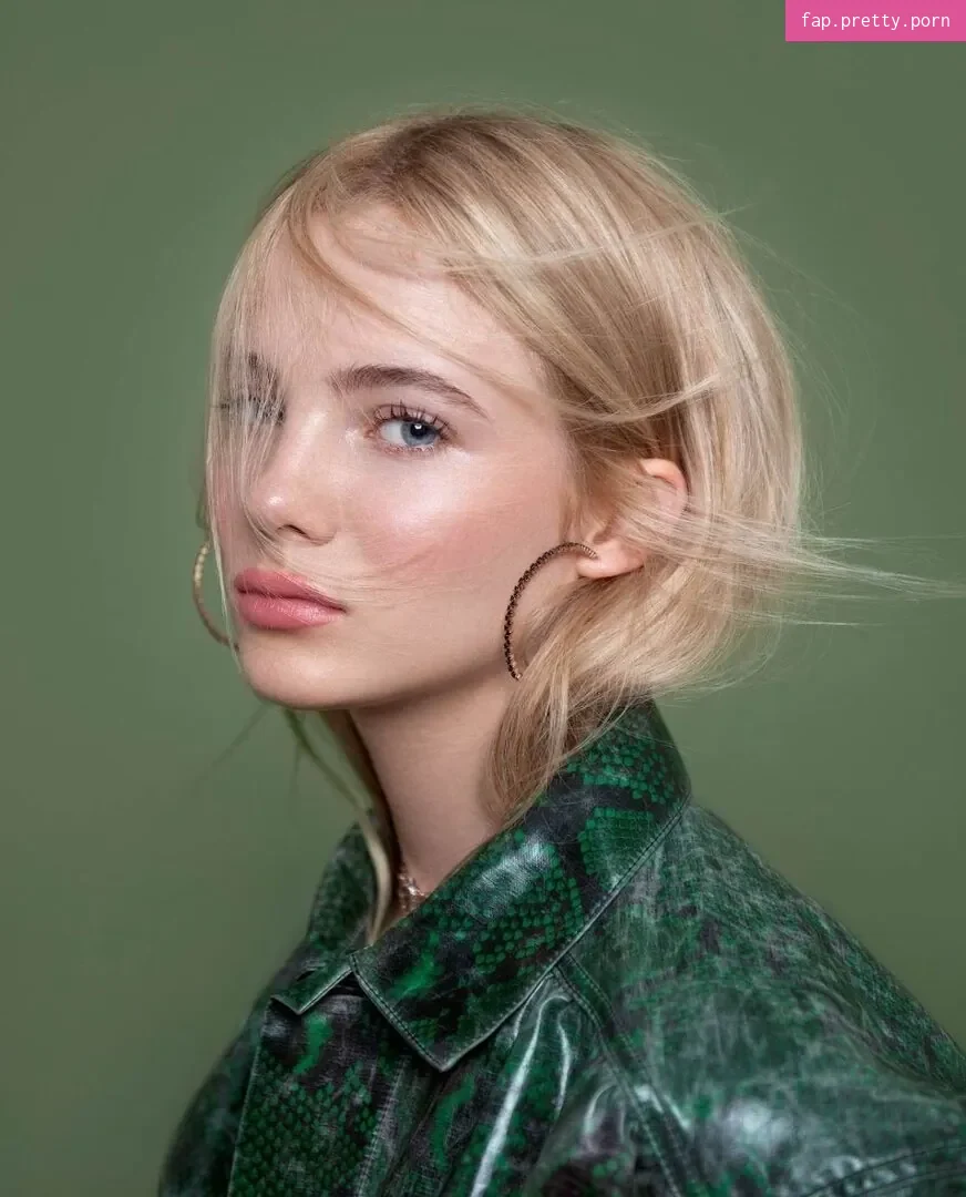 Freya Allan - Photo #66