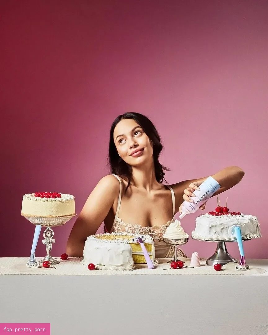Fiona Barron - Photo #55