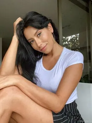 Flora Bella
