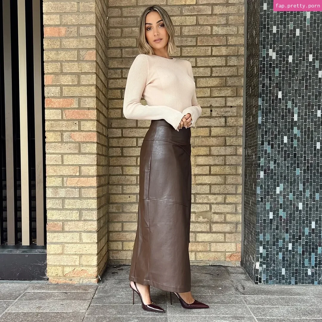 Frankie Bridge - Photo #04