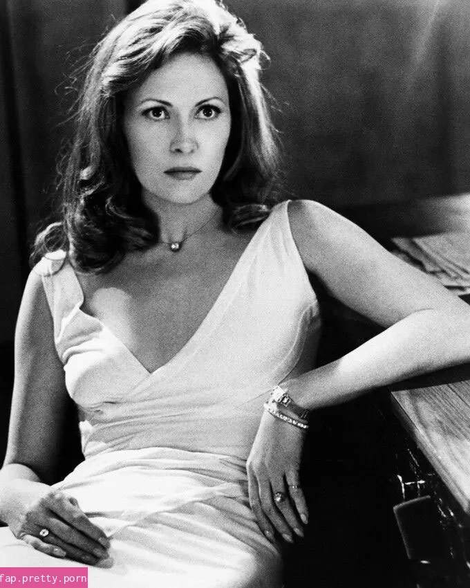 Faye Dunaway - Photo #18