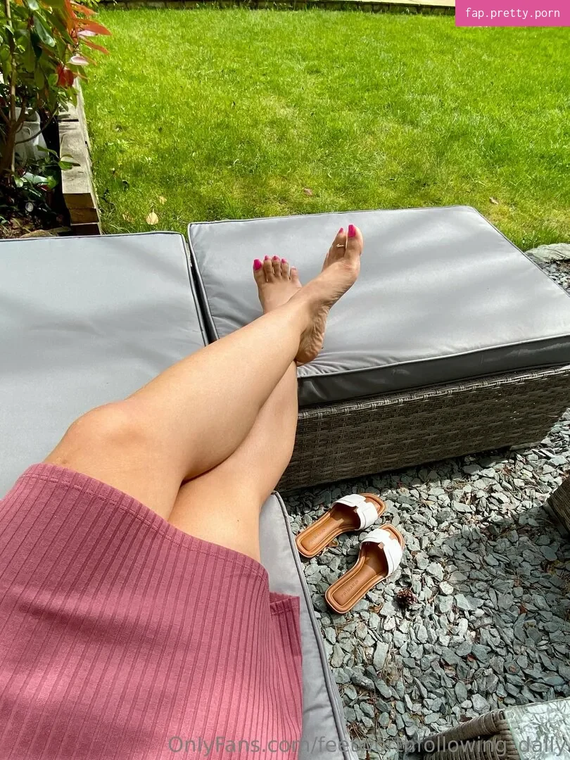 feetworthfollowing_daily - Photo #10
