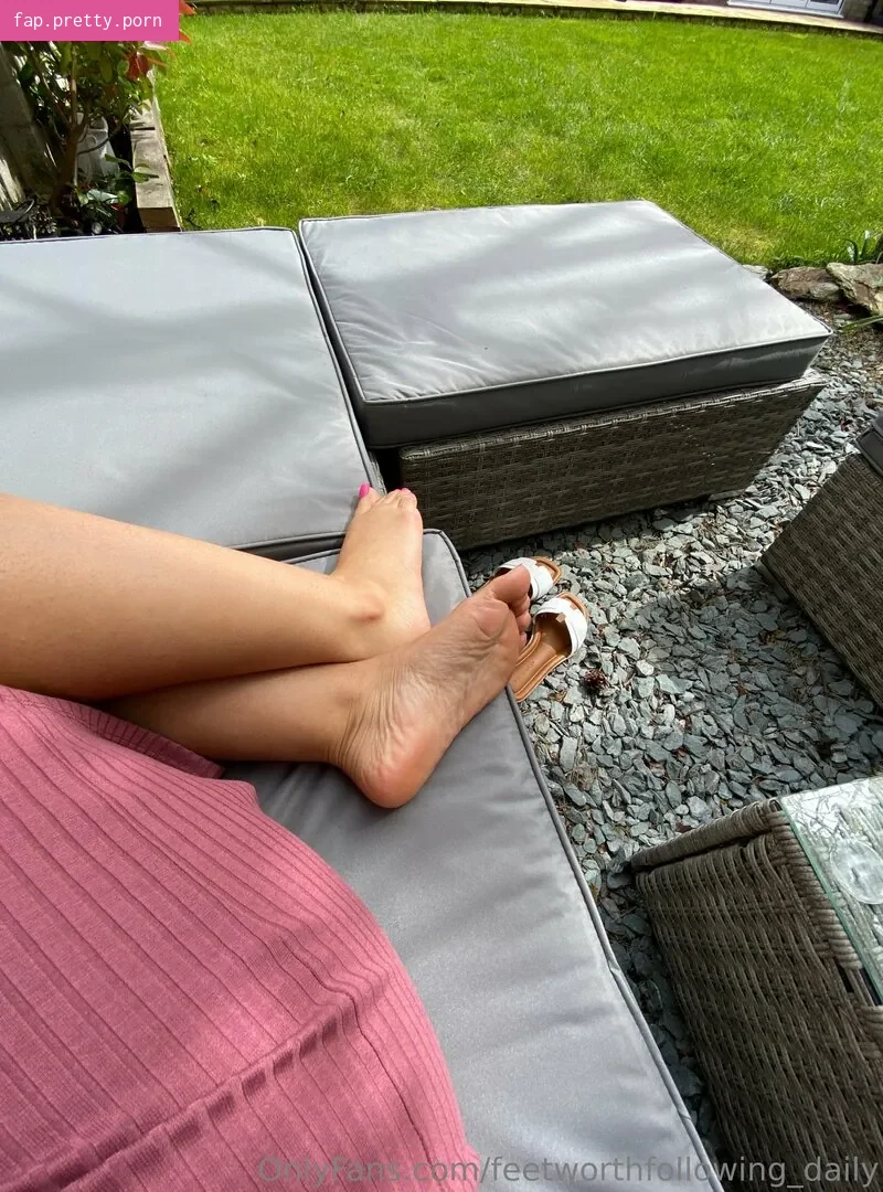 feetworthfollowing_daily - Photo #11