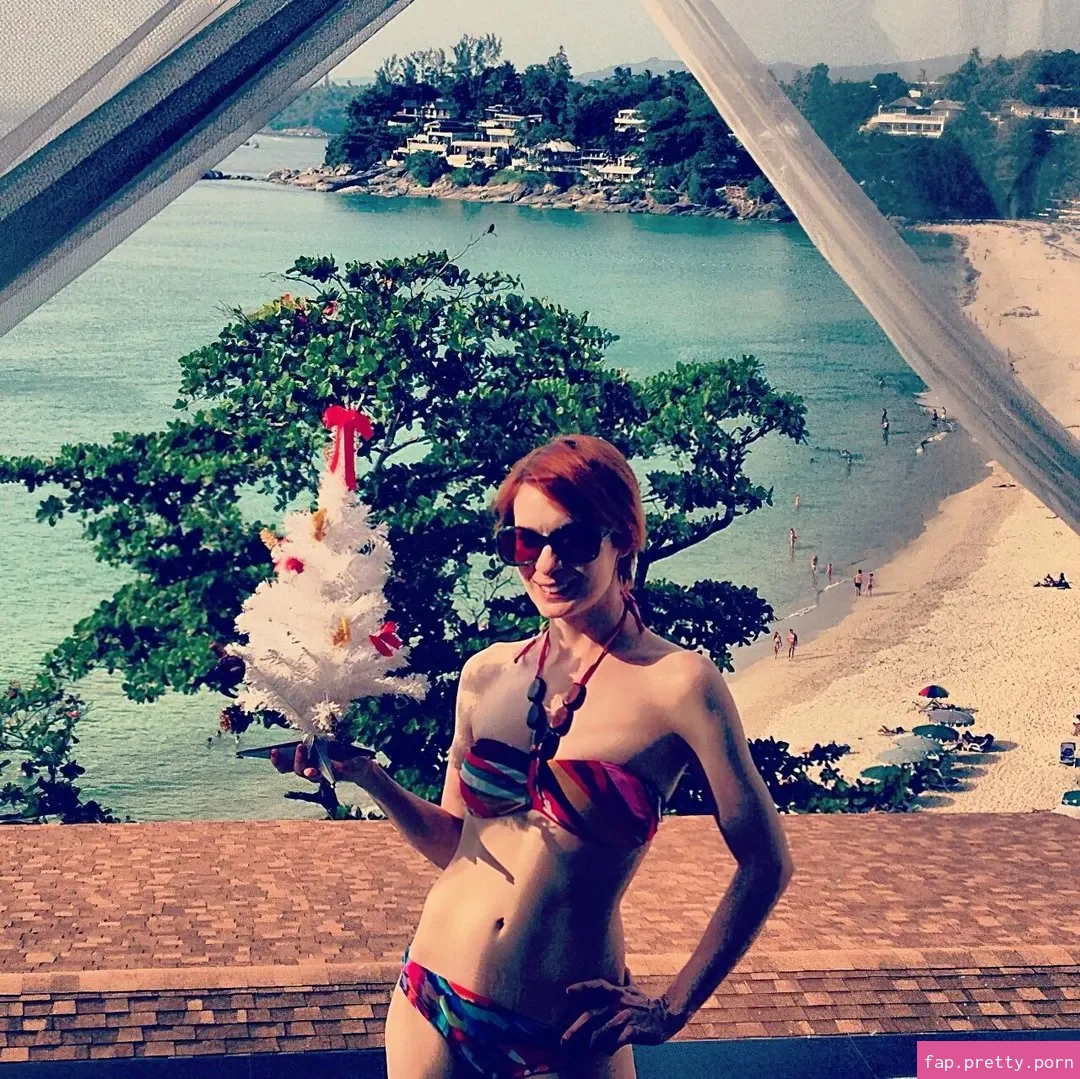 Felicia Day - Photo #06