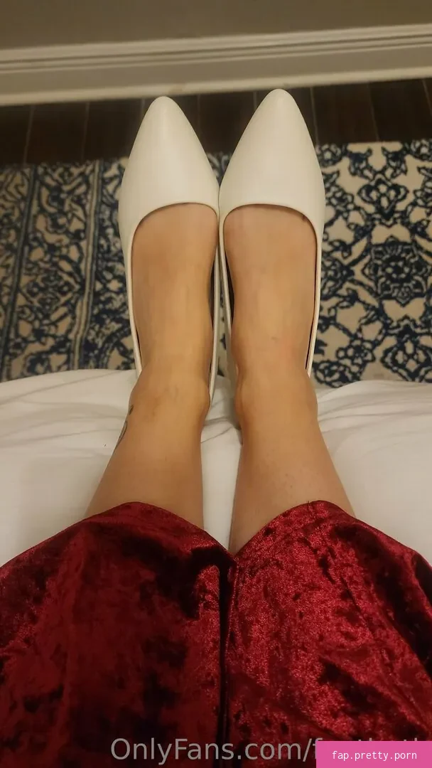 feetbeth - Photo #00