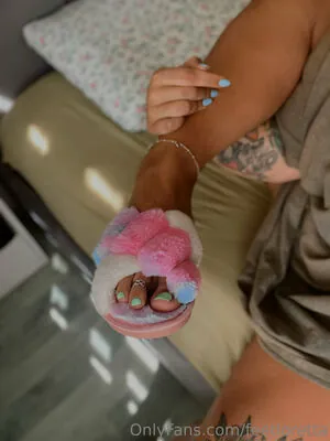 feetloretta