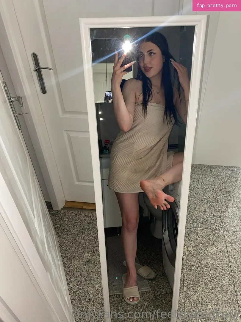feetqueenkaty - Photo #04