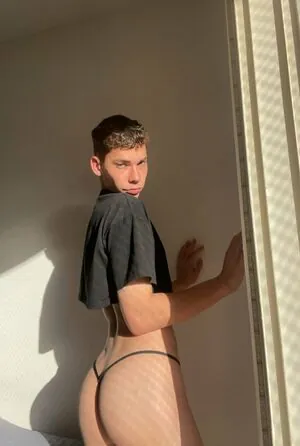 Femboyzx ????