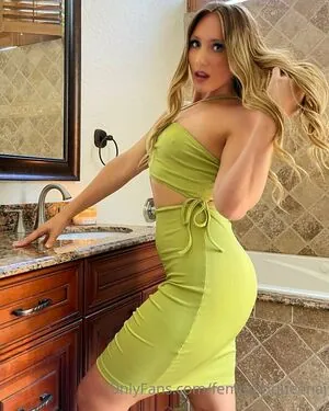 femdomqueenaj