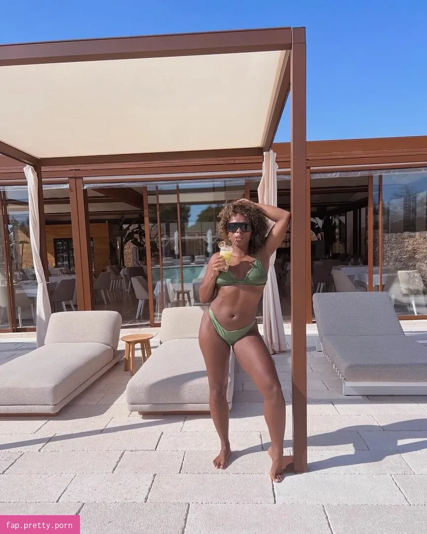 Fleur East - Photo #27