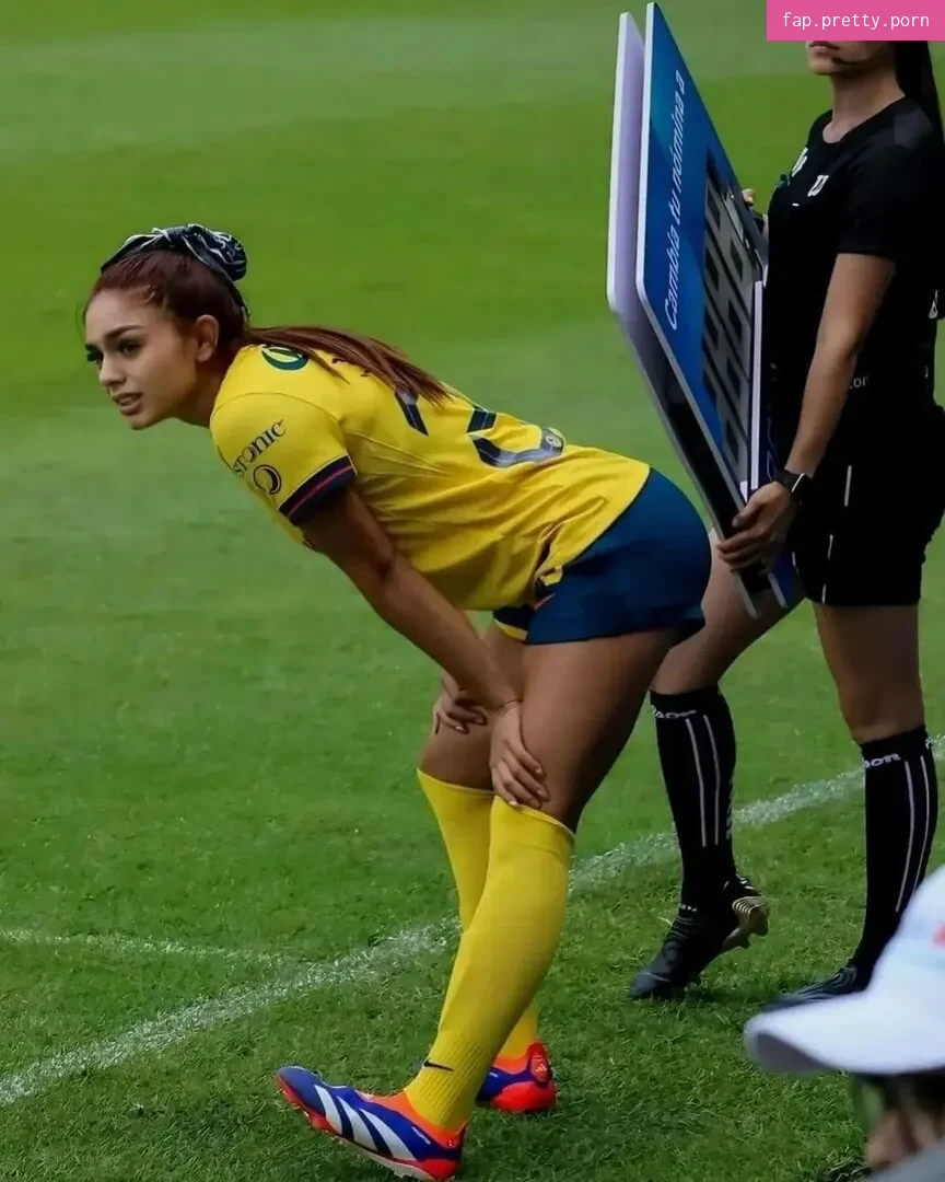 Female Football - Photo #58