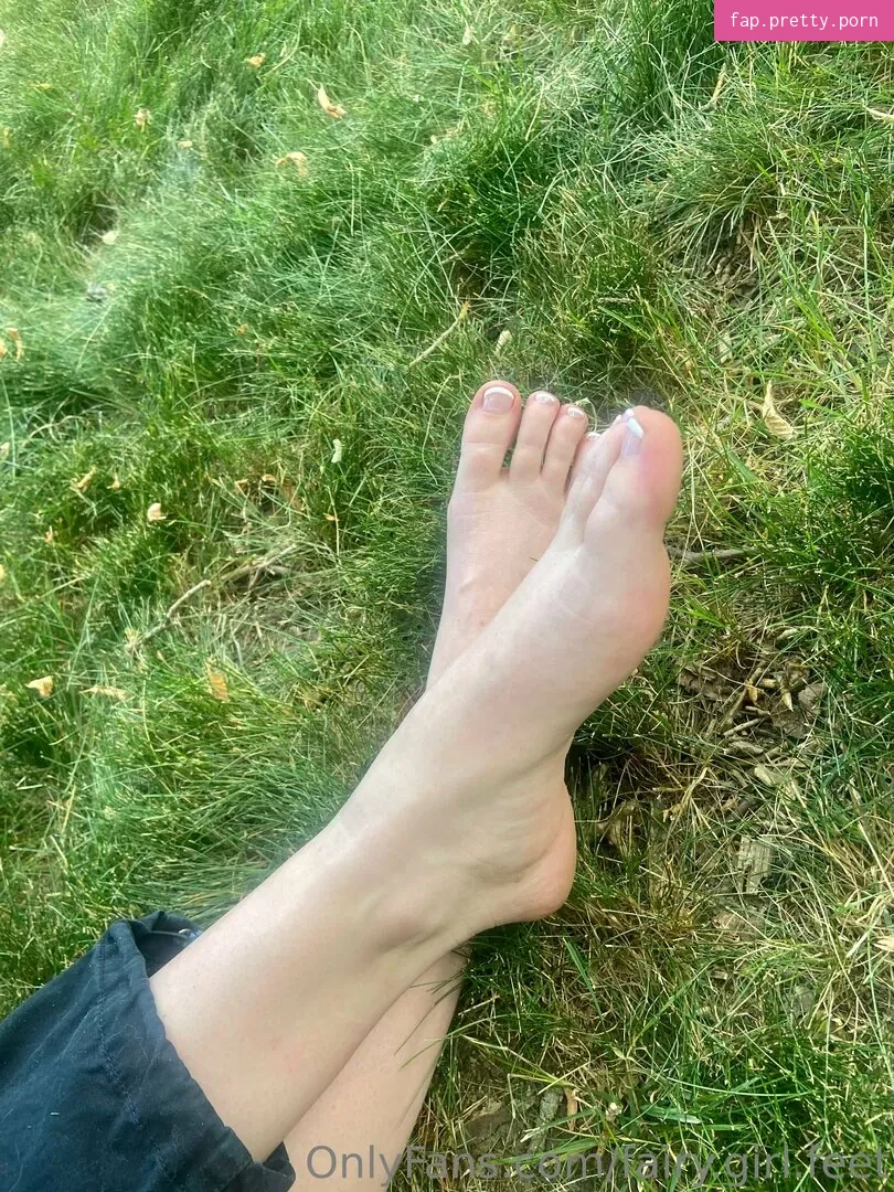 fairy.girl.feet - Photo #32