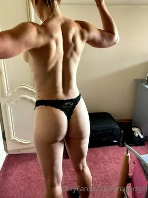 fitnakedgirl