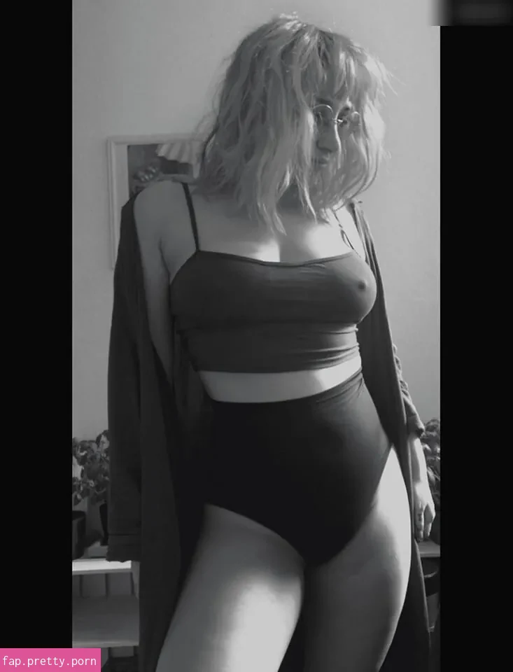 Frau Kopf - Photo #41