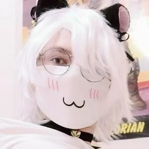 femboy_moth