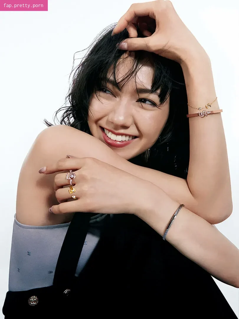 Fumi Nikaido - Photo #25