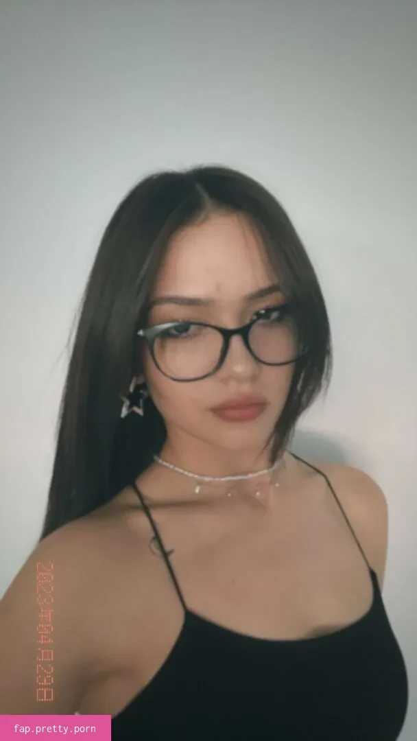 Feride Özdinç - Photo #02