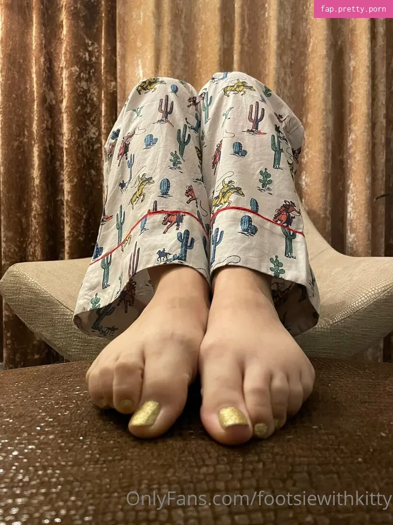 footsiewithkitty - Photo #21