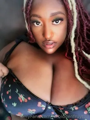 forbiddenfruyt23