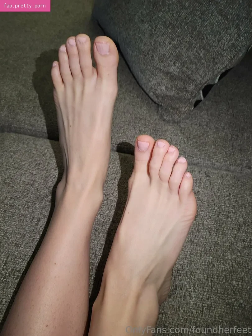 foundherfeet - Photo #14
