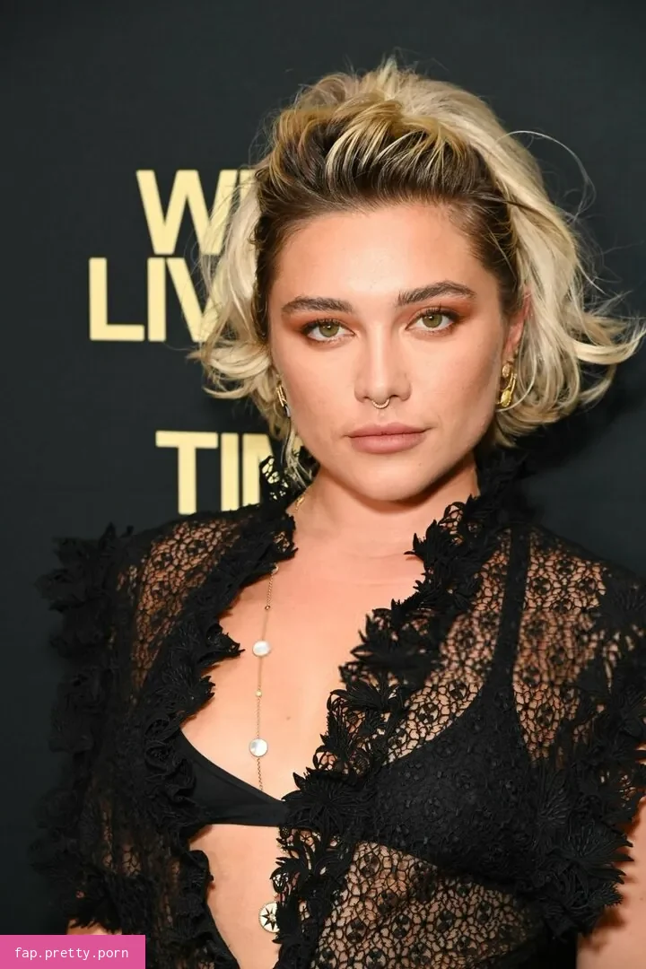 Florence Pugh - Photo #03