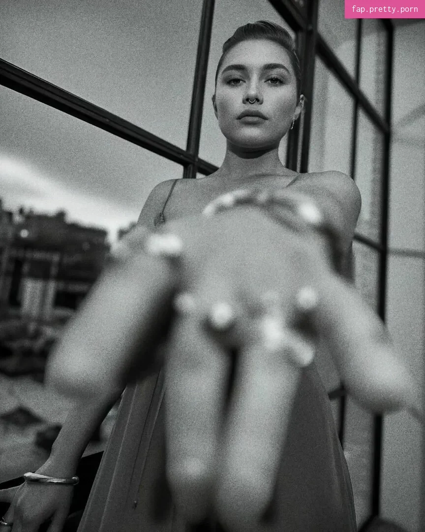 Florence Pugh - Photo #30
