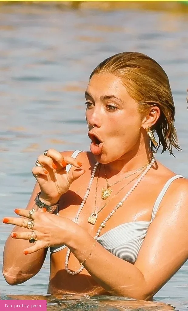 Florence Pugh - Photo #97