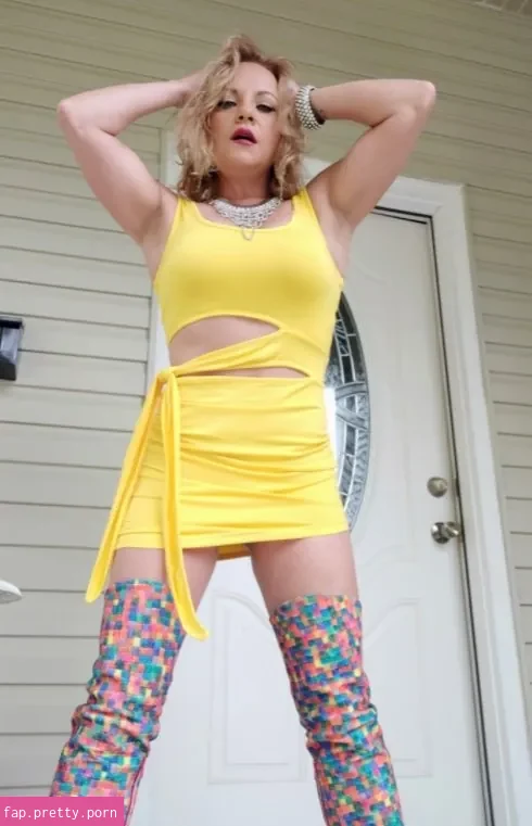 Former Porn Star - Photo #01