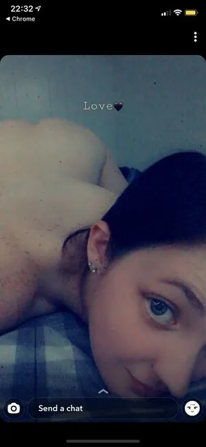 frecklesandroses25
