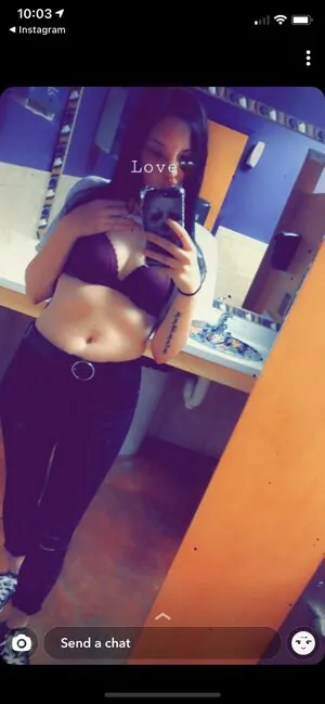 frecklesandroses25