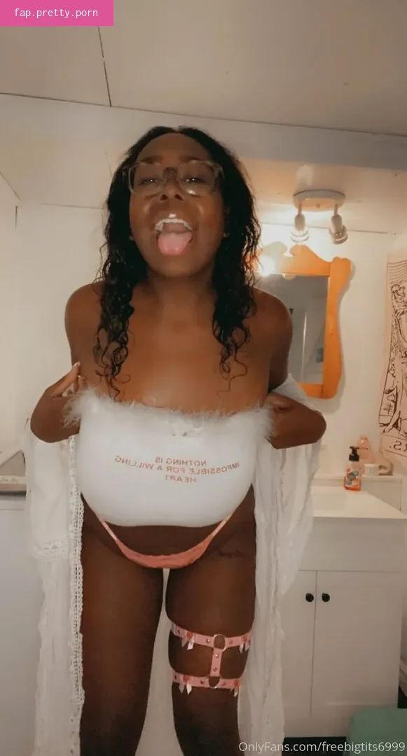 freebigtits6999 - Photo #14