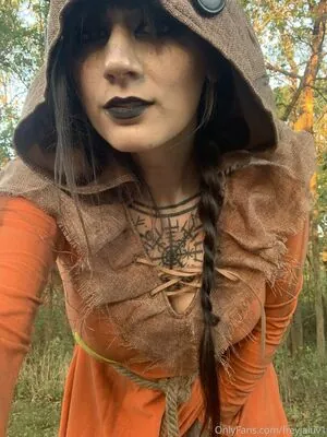 freyjaluv1
