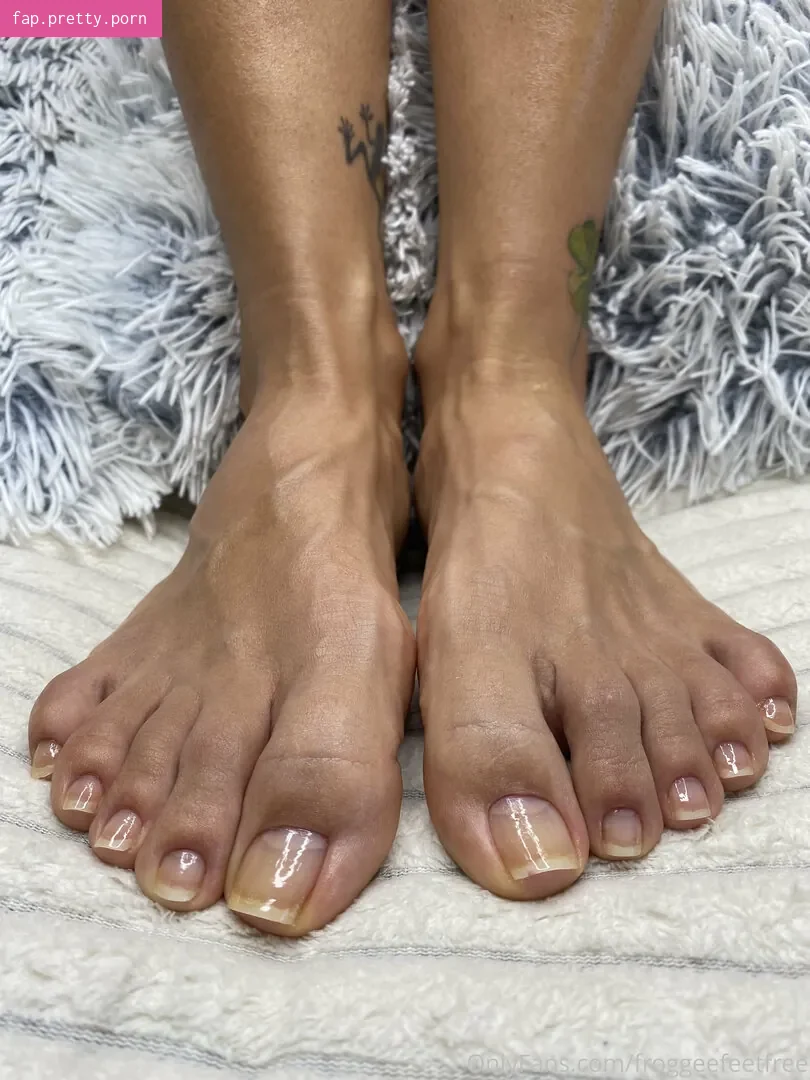 froggeefeetfree - Photo #02