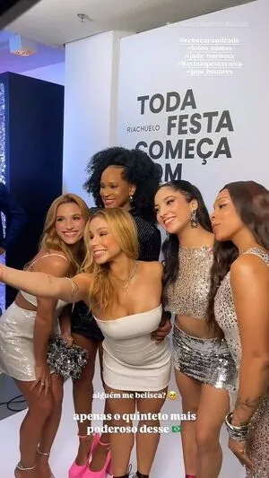 Flávia Saraiva