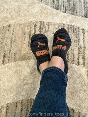 fingers_toes_soles_free